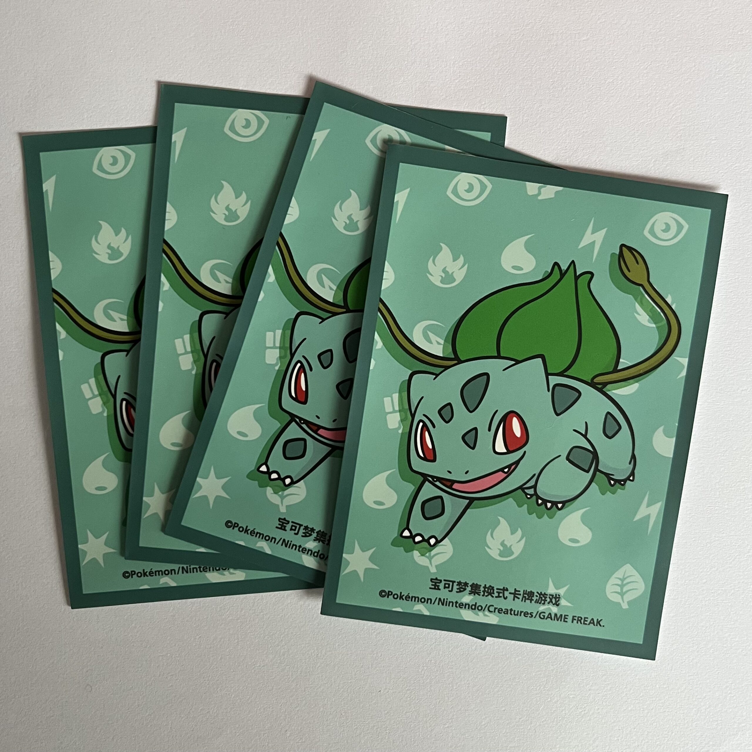 Sleeves Oficiais Pokémon Chinese Exclusive — Bulbasaur (Pack 15)